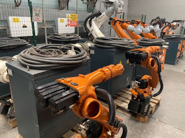 KUKA - ABB - YASKAWA MARKA ENDÜSTRİYEL ROBOTLAR
