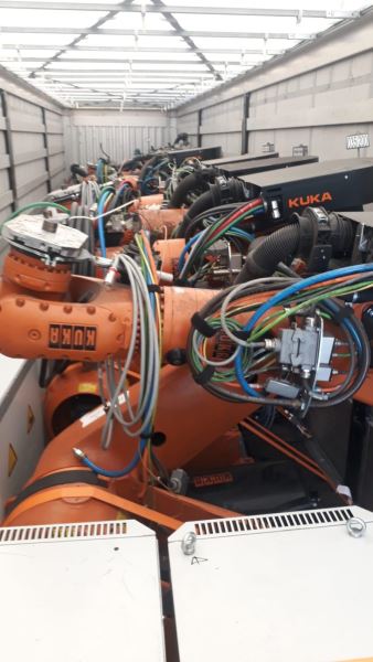 KUKA KR 210-2  K-F 2000 2010 MODEL ROBOT