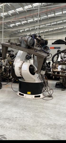 KUKA KR 500 R2830 F ENDÜSTRİYEL ROBOT