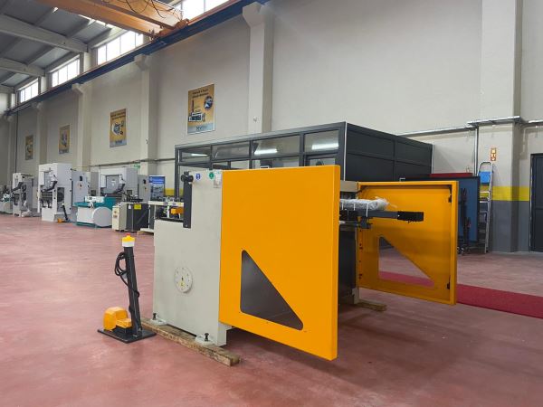 LRGM 1550X3 MM. NC REDÜKTÖRLÜ GİYOTİN MAKAS