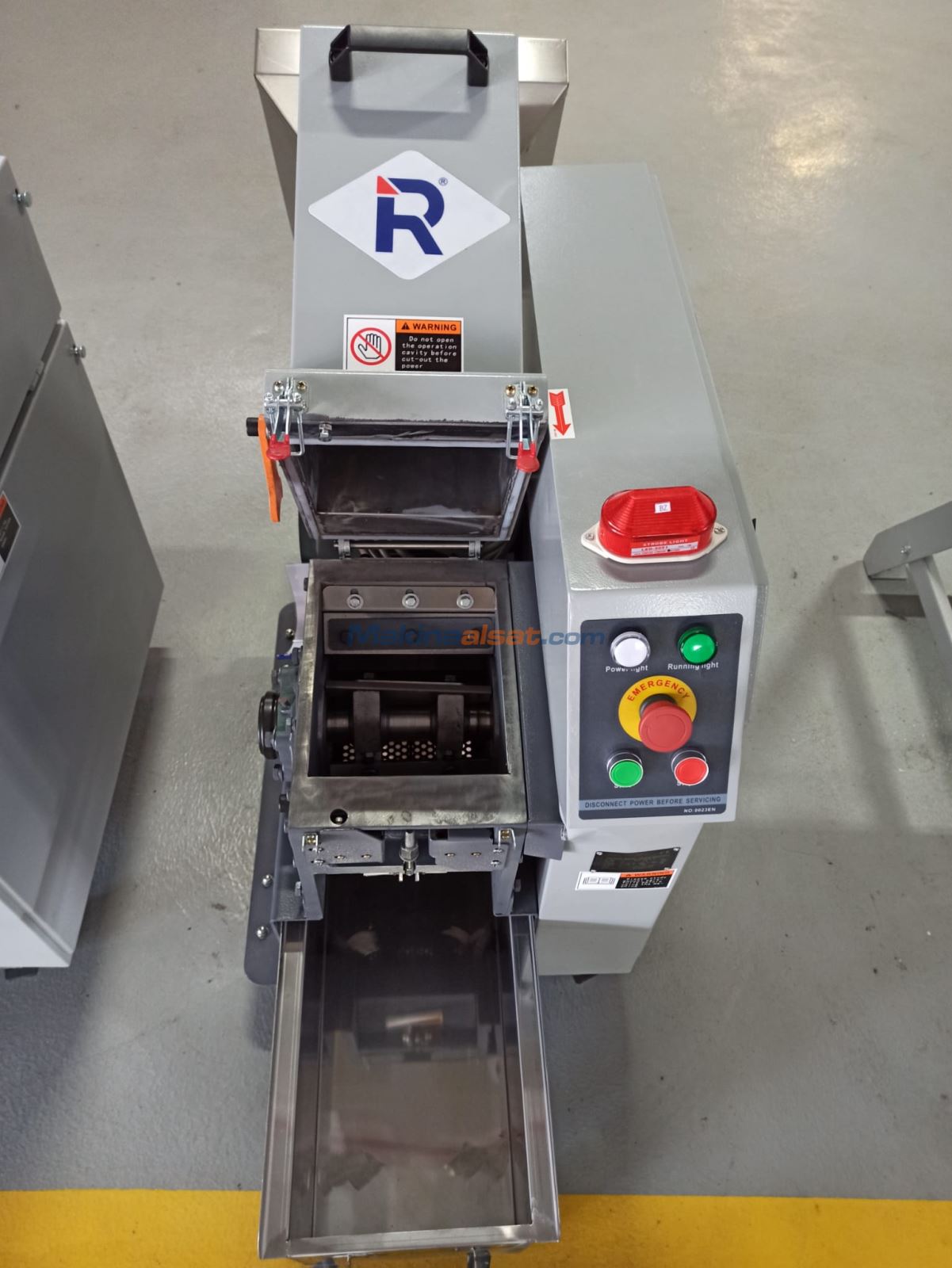 Makine Başı (Yanı) Plastik Yolluk Kırma Makineleri