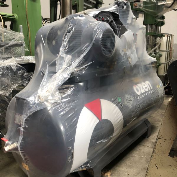 ÖZEN MARKA 500 LT SIKIŞTIRMALI PİSTONLU KOMPRESÖR