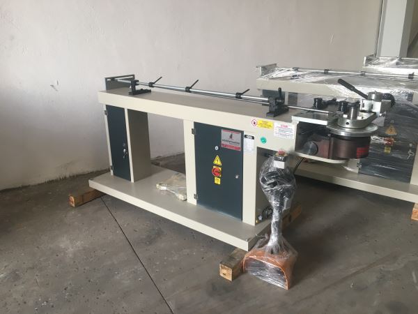 ŞAHİNLER SFB-32 M MALAFALI MOTORLU BORU BÜKME