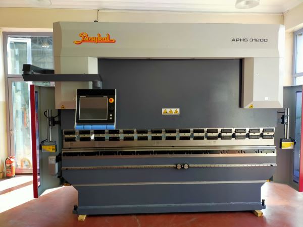 STOKTAN TESLİM!! BAYKAL APHS 31200 SIFIR DELEM 66 EKRAN MOTORLU BOMBELEME CNC HİDROLİK ABKANT