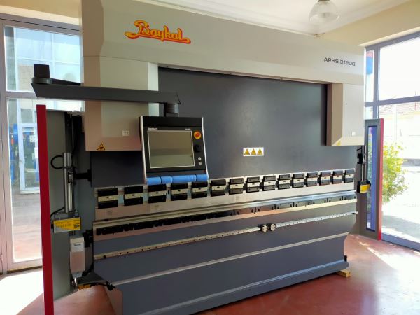 STOKTAN TESLİM!! BAYKAL APHS 31200 SIFIR DELEM 66 EKRAN MOTORLU BOMBELEME CNC HİDROLİK ABKANT