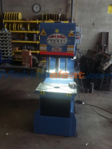 30 TON HİDROLİK C TİPİ PRES