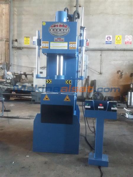 40 TON C TİPİ SERİ PRES